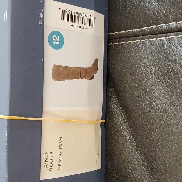 Universal Thread Lainee Tall Taupe Beige Heeled Scrunch Knee High Boots NWT - Picture 2 of 3